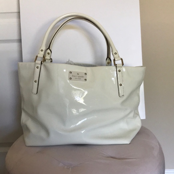 KATE SPADE FLICKR TOTE - Picture 2 of 16